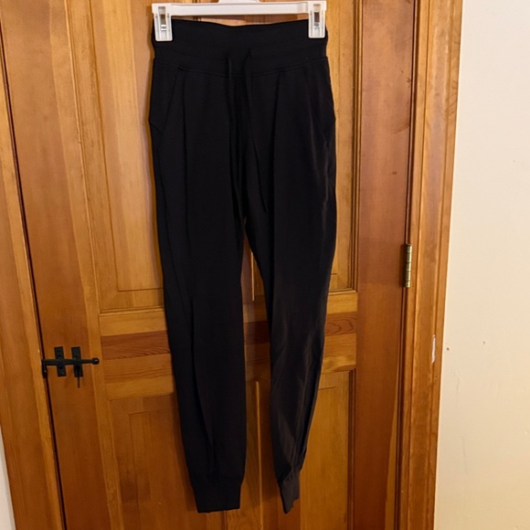 lululemon athletica Pants - Lululemon women’s joggers